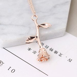 Women's Rose Flower Pendant Necklace Valentine's Day Gift